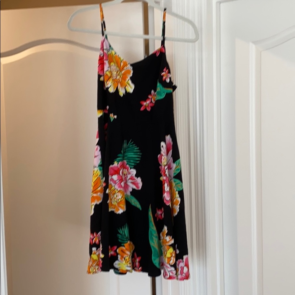 Old Navy black floral dress- size medium